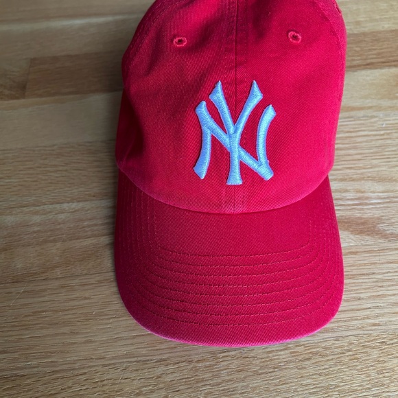 NWOT NY Yankees hat - Picture 2 of 3